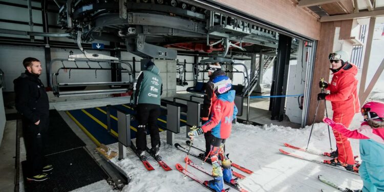 Los españoles gastan una media de entre 400 y 700 euros en sus viajes a la nieve