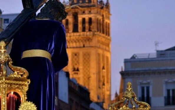 Los mejores destinos para viajar en Semana Santa sin salir de España 