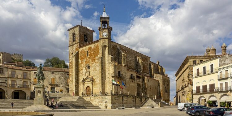 donde alojarse en Trujillo