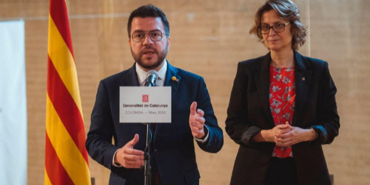 Los viajes al exterior de Aragonès. O el intento de hacer de Pujol sin serlo