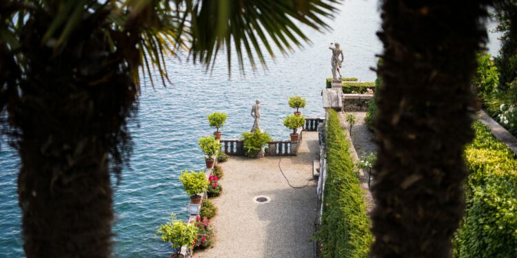 Louis Vuitton presentará la colección Crucero 2024 en el lago Maggiore