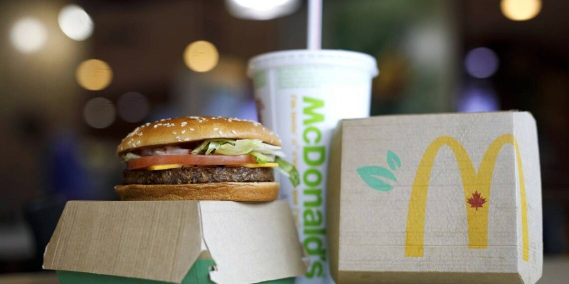 McPlant: Conoce cómo es la hamburguesa 100% vegana de Mc Donald´s