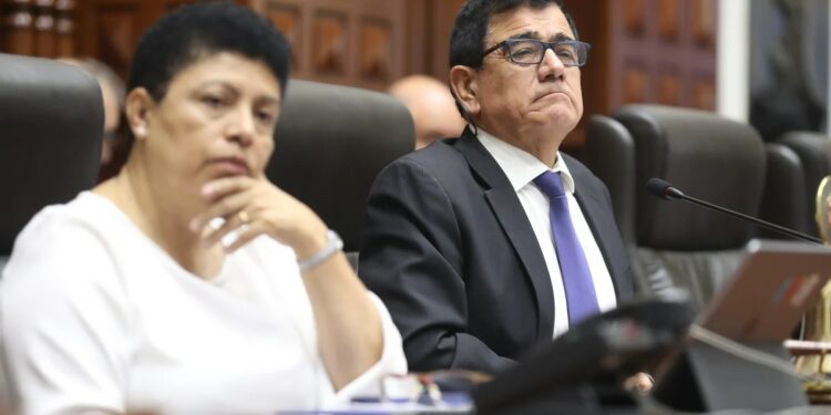 Mesa Directiva del Congreso autorizó el desembolso de 1,3 millones de soles para cubrir los viajes de 53 parlamentarios