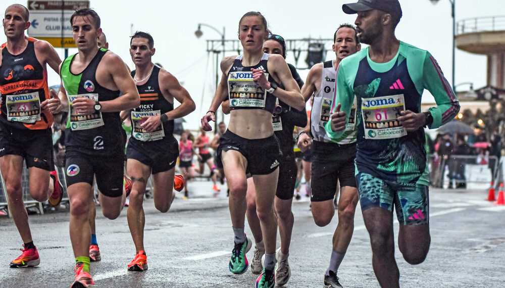 Paula Herrero destroza en Laredo el récord de España de 10 km -