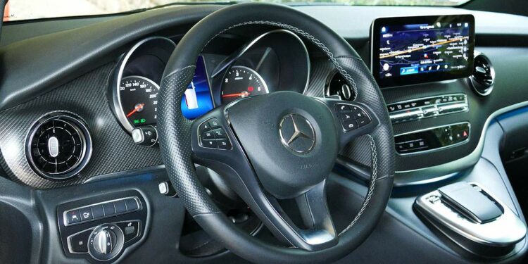 Probamos el Mercedes Clase V, para viajar en otra dimensión