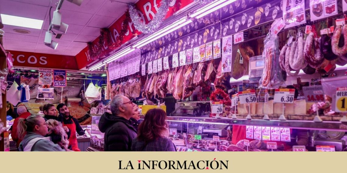 Seis de cada diez españoles estiman que gastan en alimentos hasta un 30% más