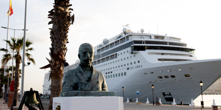 Sexta escala del crucero MSC Lírica, el próximo domingo, con 2.600 personas a...