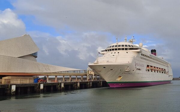 Terminal de Cruceros del Puerto de Leixões recibe al Ambience