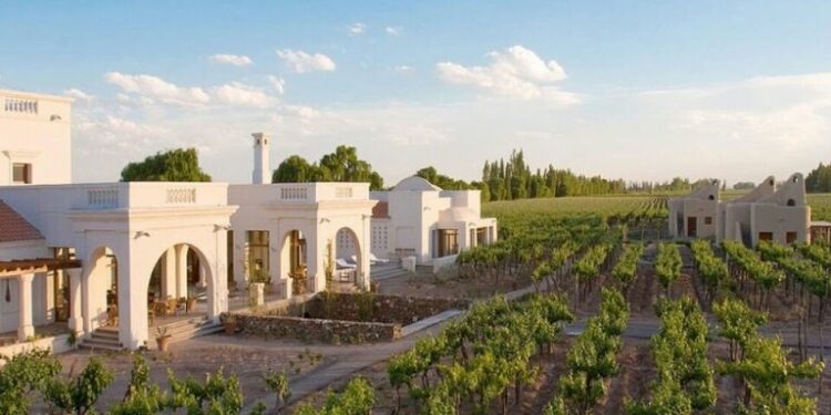 Un hotel bodega argentino, entre los 100 mejores del mundo