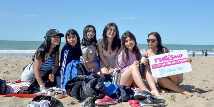 A traves del programa "Viaje de Fin de Curso" miles de estudiantes tuvieron su viaje de egresados.