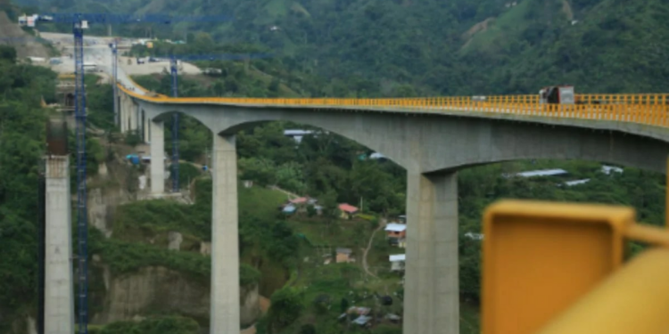 Viajes en carro entre Bogotá y Medellín tardarán dos horas menos: estas son las novedades que tendrá la autopista