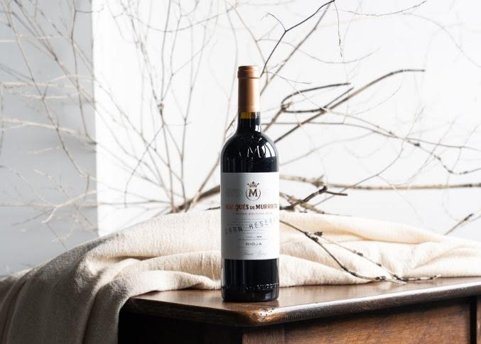 Murrieta: un viaje de la tierra a la copa. Marqués de Murrieta y Pazo de Barrantes son las dos bodegas que anidan los vinos de esta marca.