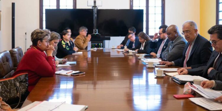 ¿Viajar sin visa a Estados Unidos? Así avanzan las gestiones de Colombia | noticias hoy