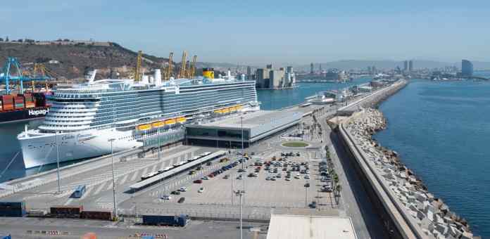 En 2022 más de 400.000 españoles navegaron en cruceros