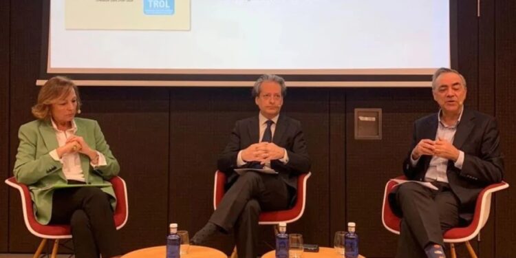 AUTOCONTROL y la Asociación Española de Anunciantes analizan a fondo las claves acerca de la regulación del marketing de Influencers