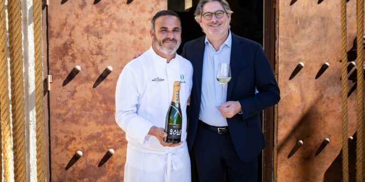 Aponiente: piel de morena en una mano y champagne en la copa, ¿quién da más?