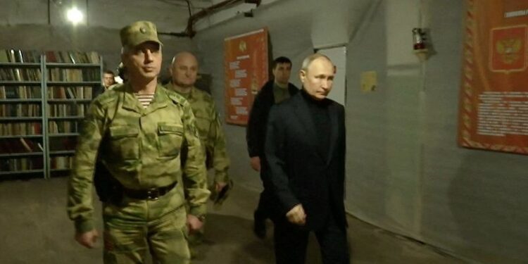 Aseguran que Putin usa dobles en sus viajes