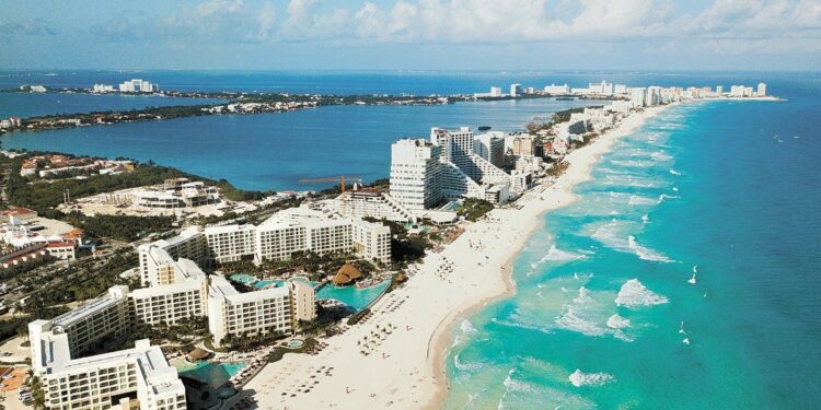 Cancún, líder turístico en Latinoamérica