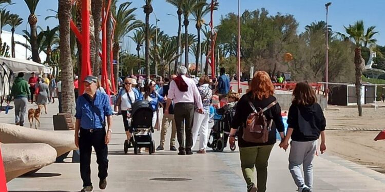 El Bono Viaje de la Generalitat ha generado casi 1 millón