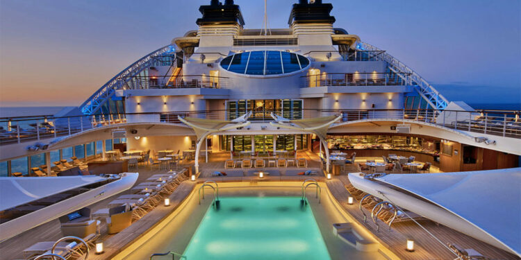 El Musel se prepara para recibir los cruceros MS Sirena y Seabourn Ovation