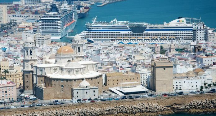 El Puerto de Cádiz recibe cinco cruceros en el mismo día