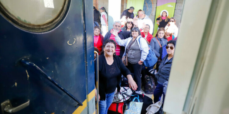 El Tren inauguró los viajes de Turismo Social – ADN
