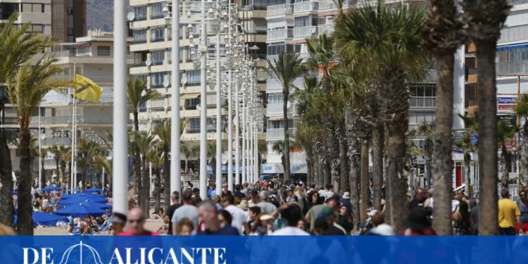 El buen tiempo y la última hora disparan al turismo valenciano en Semana Santa: "Hemos superado expectativas"