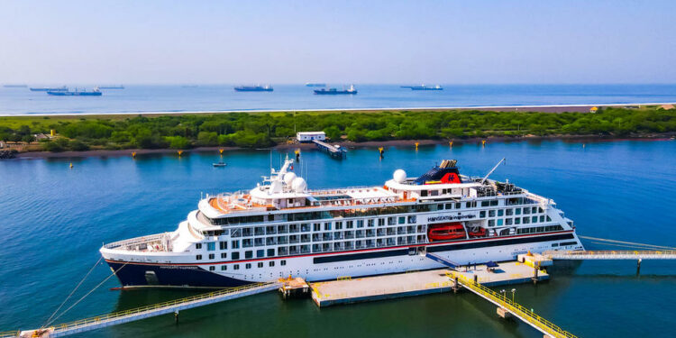 El crucero Hanseatic Inspiration lleg&oacute; a Guatemala por primera vez. (Foto: Inguat)