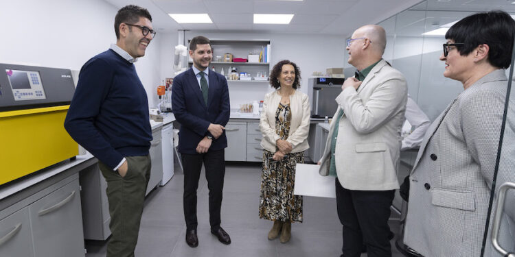 Gandia crea un perfume exclusivo para promocionar el destino turístico