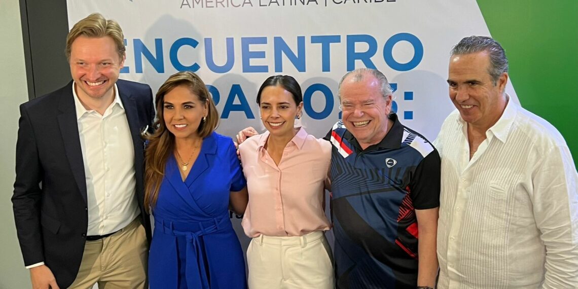 Mara Lezama, gobernadora del estado de Quintana Roo, inauguro en Cancun el encuentro de la Industria de Parques y Atracciones de América Latina