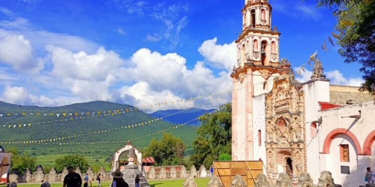 Lanzan campaña 'Vuelta a Querétaro en 8 días' para fomentar el turismo