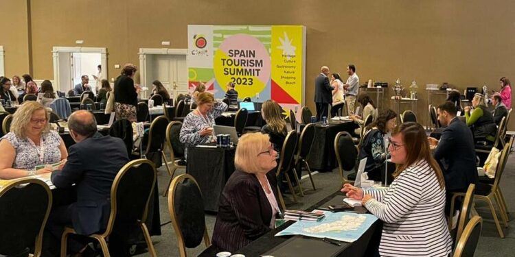 Menorca se reúne con 75 agentes de viajes de EEUU y Canadá durante un workshop en Palma - Menorca