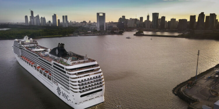 Récord de pasajeros en Cruceros: casi 580 mil turistas viajaron por Argentina