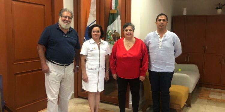 La Asociación Mexicana de Agencias de Turismo Receptivo se reunió con la Lic. Juanita Alonso Marrufo, Presidenta Municipal de Cozumel, a fin de definir temas de transportación y movilidad en el destino? La AMATUR hizo oficial la instalación de su filial en Cozumel