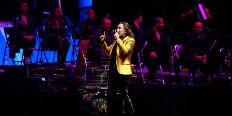 Triunfa El Buki en la Terminal de Cruceros | Noticias de México