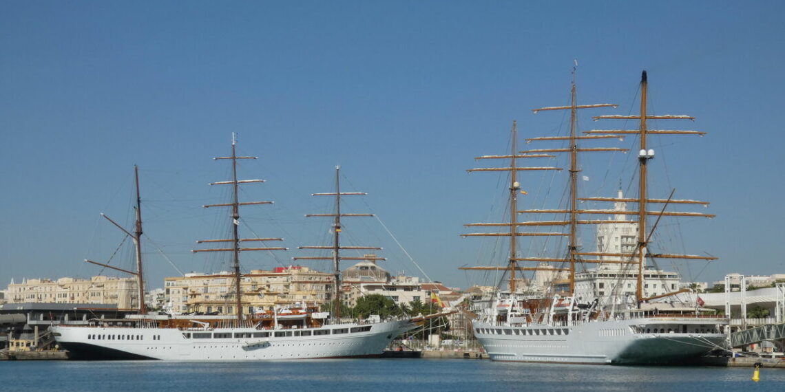 Un quinteto de buques de crucero visita el puerto de Málaga