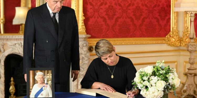 Primera dama y canciller Alvaro Leyva