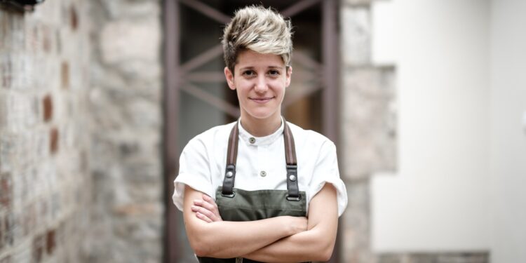 Vicky Sevilla, de “ni ni” a cocinera con estrella