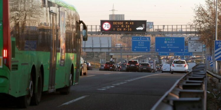 los viajes en coche descienden un 10%