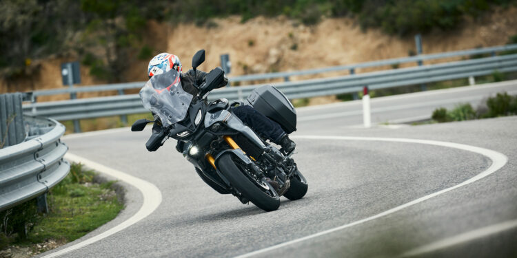 Prueba Yamaha Tracer 9 GT+ 2023 ¡Máximo despliegue tecnológico!