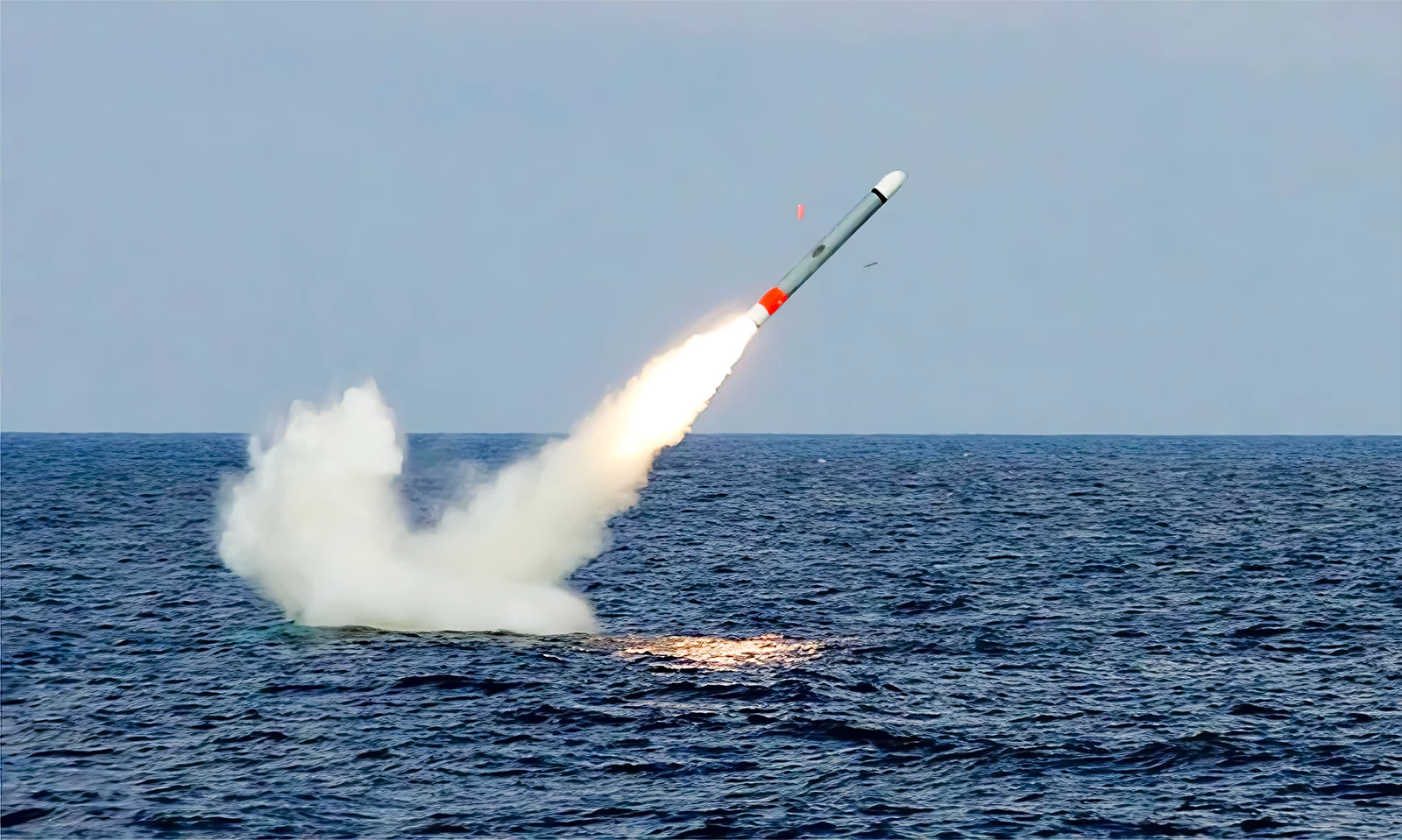 Japón gastará miles de millones en adquirir y desplegar misiles Tomahawk