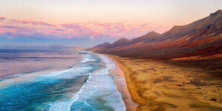 5 motivos por los que viajar sí o sí este verano a Fuerteventura