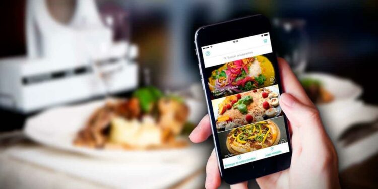 Alerta Profeco sobre apps de comida y viajes que cobran cargos extra sin consultar