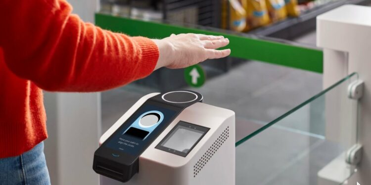 Amazon One permite comprar alcohol con un escaneo – Telemundo 52