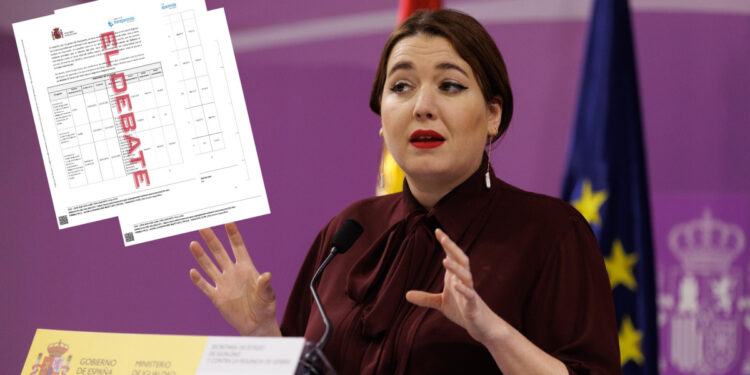 Ángela Rodríguez 'Pam' gastó más de 40.000 euros en viajes con chófer sin contar con el derroche en el Falcon