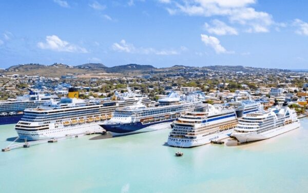 Antigua Cruise Port registra temporada invernal con 100 mil cruceristas por mes