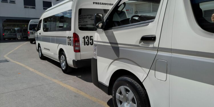 Anuncia el colectivo gris cambio de ruta en crucero de salida a Salamanca