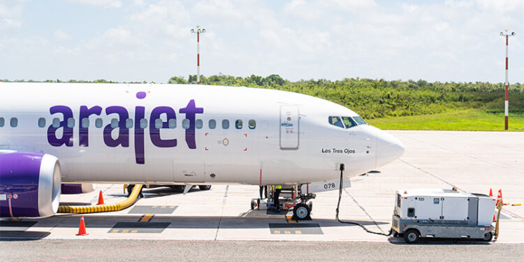 Boeing 737 MAX 8 de Arajet en el Aeropuerto Las Américas de Santo Domingo.