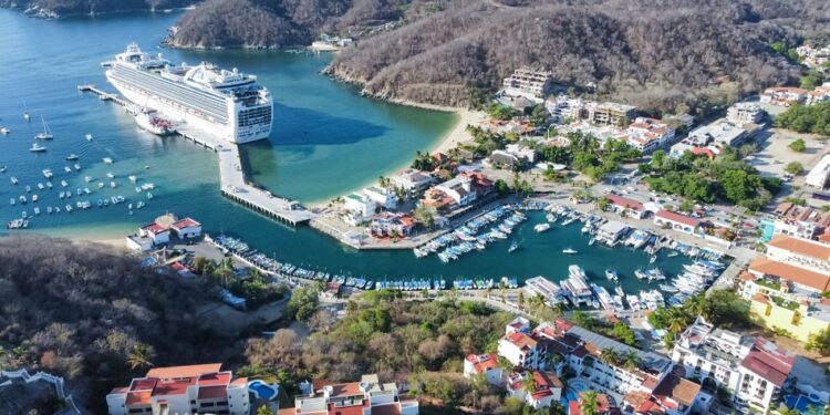 Arribo de cruceros a la Costa oaxaqueña deja una derrama de 55 mdp – Oaxaca MX