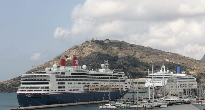 Cartagena recibe a los cruceros Aurora y Bolearis en la tercera doble escala de mayo 